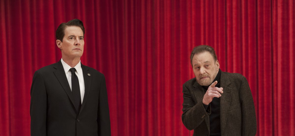 Twin Peaks: A Limited Event Series op Blu-Ray en DVD Red Room uitsnede