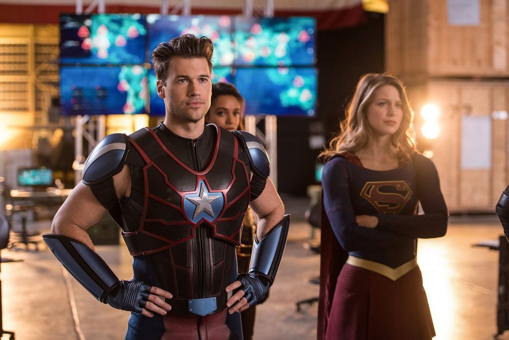 Legends of Tomorrow seizoen 1 en 2 dvd-winactie Supergirl