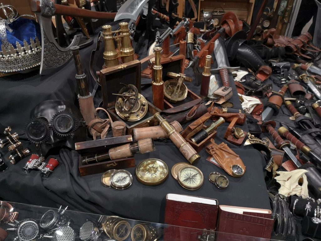 Dutch Comic Con 2019 Winter Edition Sfeerverslag - Steampunk merchandise