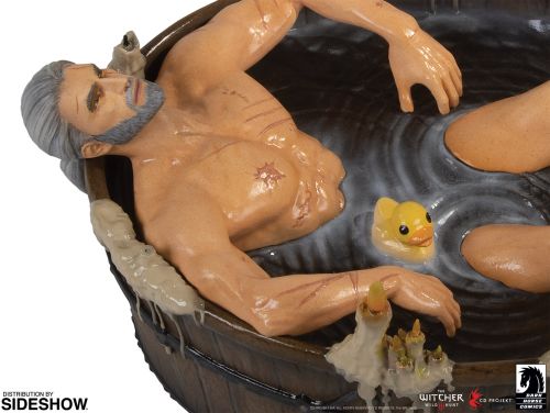 Modern Myths Merchandise – The Witcher - Geralt in bath statuette_3
