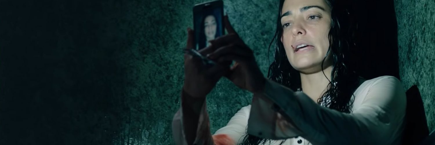 Into the Dark Down - Natalie Martinez als Jennifer Robbins