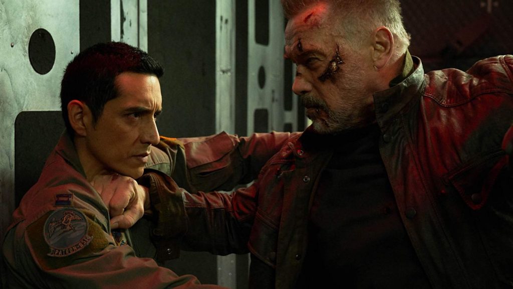 Gabriel Luna en Arnold Schwarzenegger