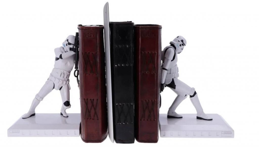 Stormtrooper bookends - Modern Myths Nieuws 2021: Week 4 – 5