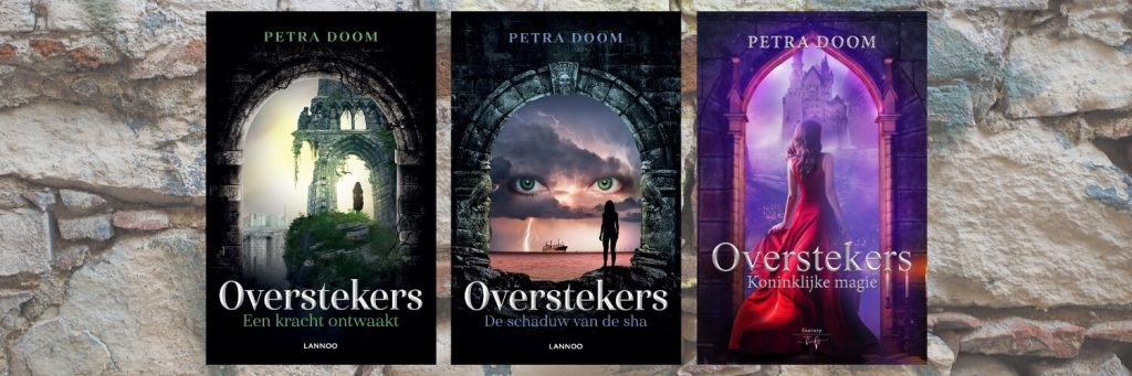 Overstekers recensie - Modern Myths