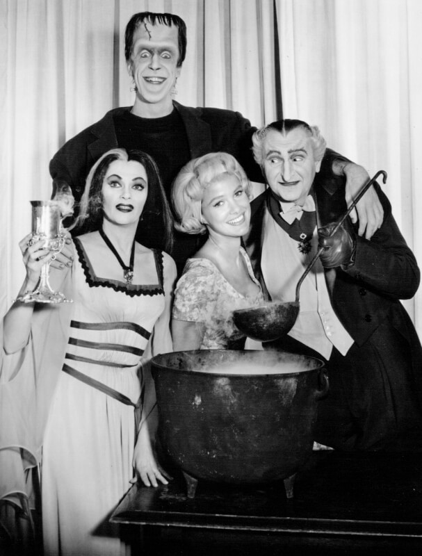 Modern Myths Nieuws 2021: Week 23 - 24: The Munsters 1964