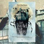 Het Hotel op de Rots recensie - Modern Myths