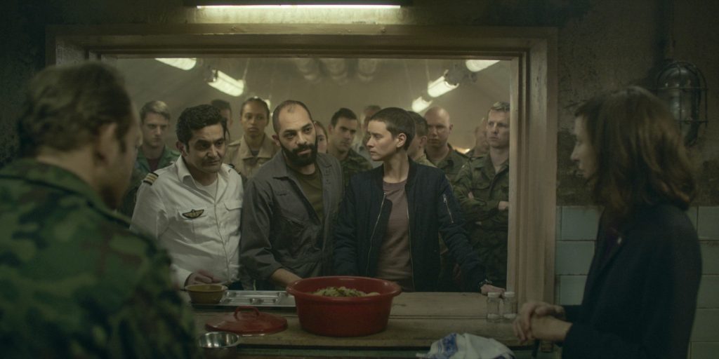 Laurent Capelluto, Pauline Etienne en Nabil Mallat - Into the Night seizoen 2