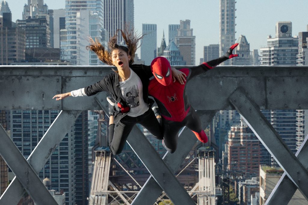 Zendaya als MJ en Tom Holland als Spider-Man in No Way Home