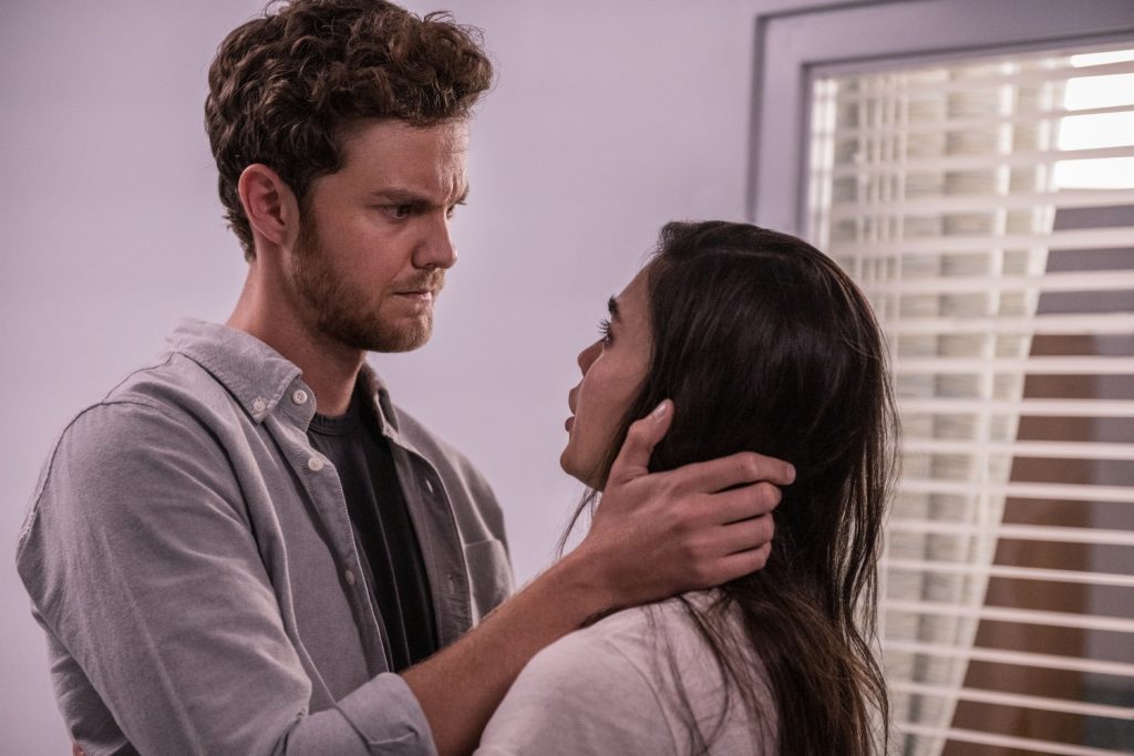 Jack Quaid als Richie Kirsch en Melissa Barrera als Sam Carpenter