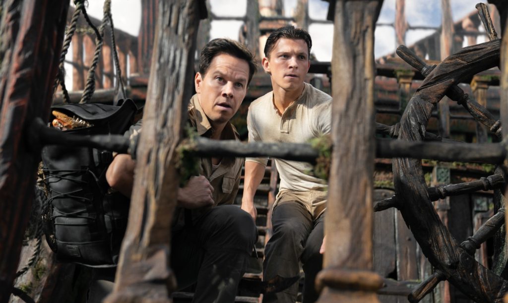 Mark Wahlberg als Victor Sullivan en Tom Holland als Nathan Drake