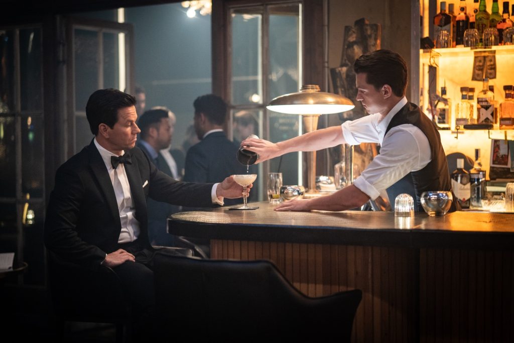 Mark Wahlberg en Tom Holland in Uncharted
