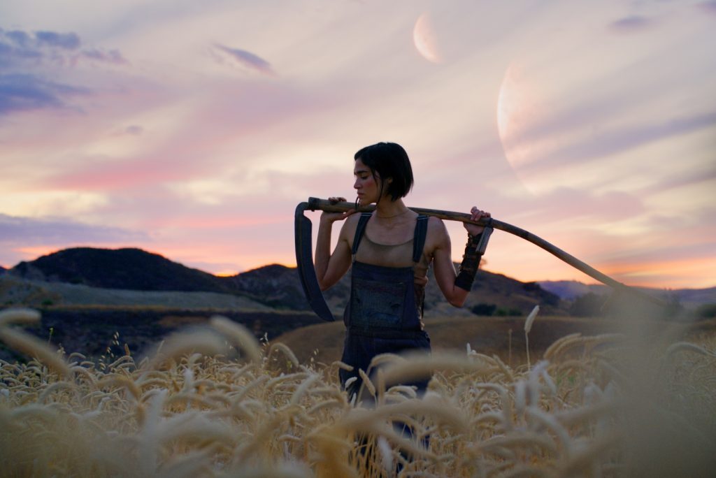 Rebel Moon: A Child of Fire recensie - Sofia Boutella als Kora