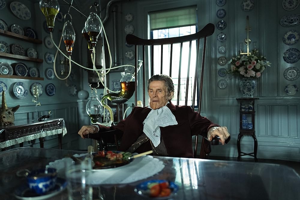 Willem Dafoe als Dr. Godwin Baxter