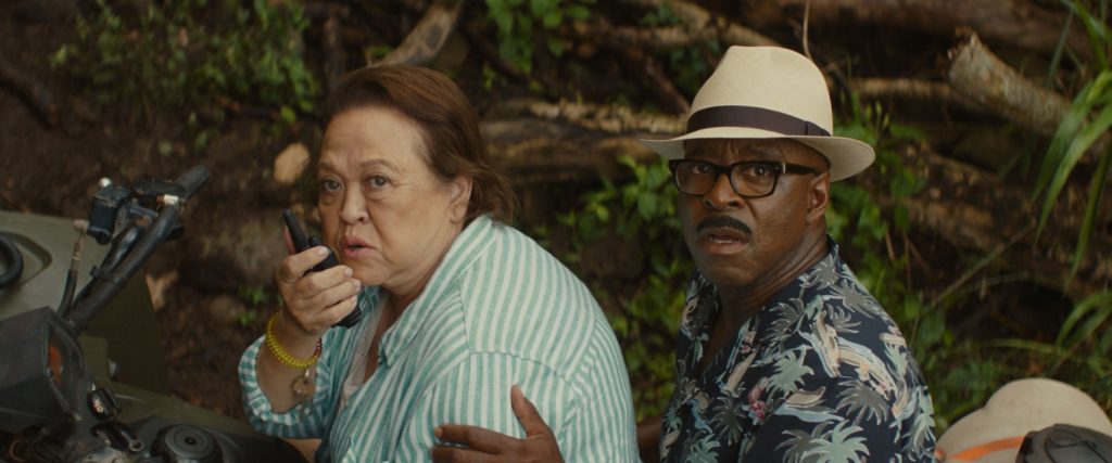 Courtney B. Vance als Cobra Bubbles en Amy Hill als Tutu